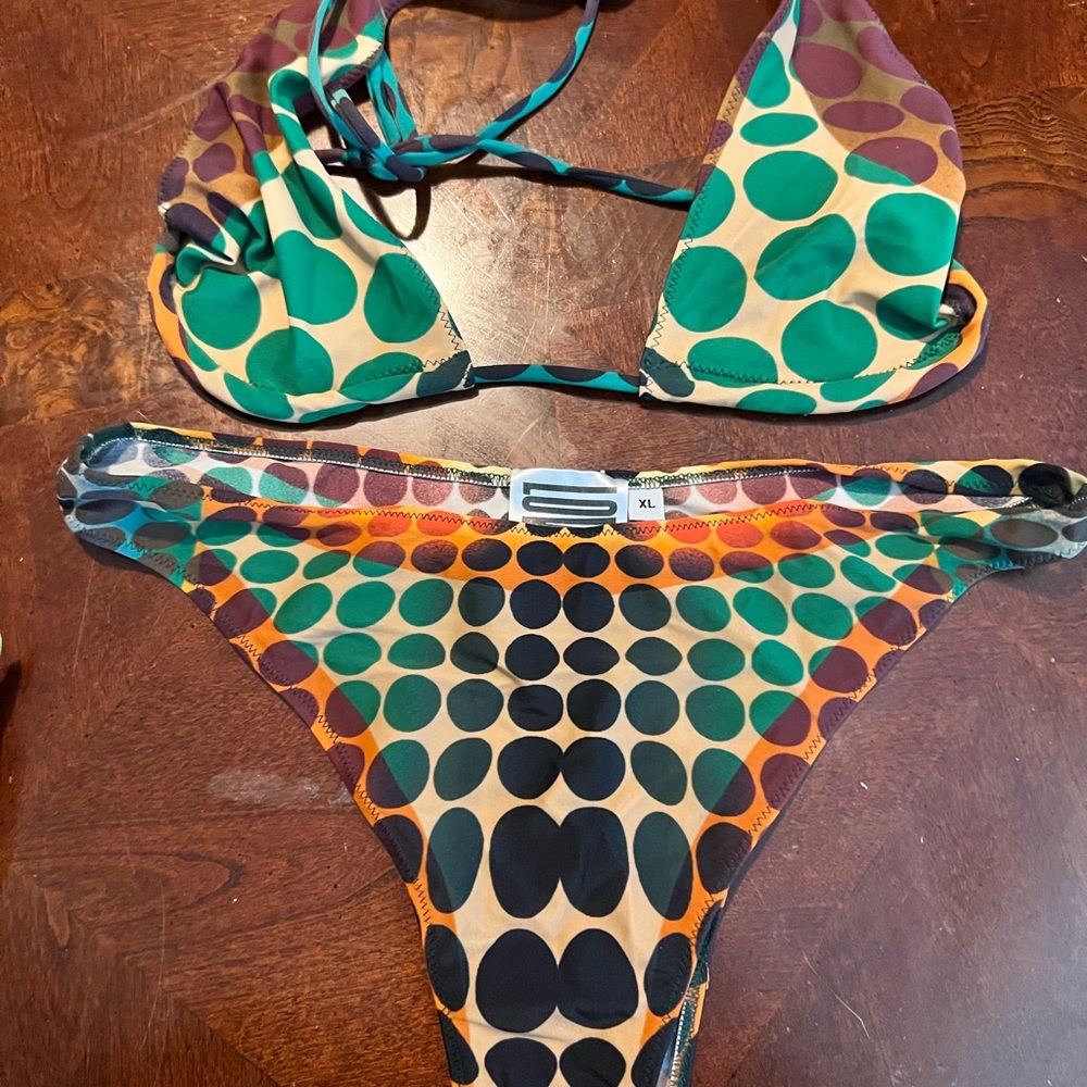 Swim suit